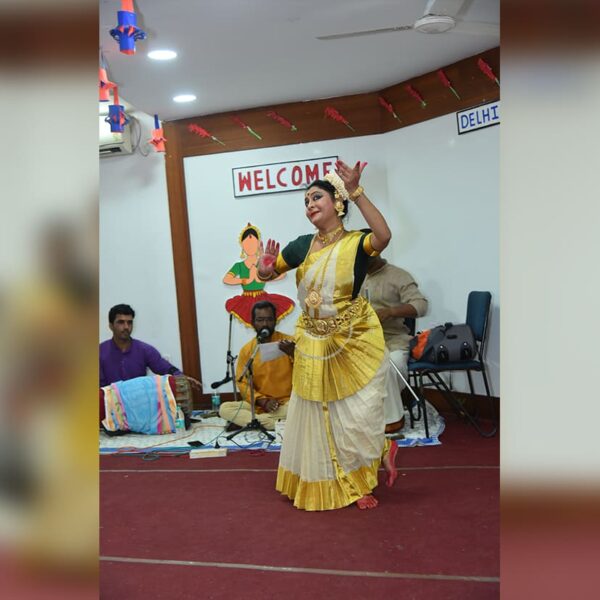 Mohiniattam Dance