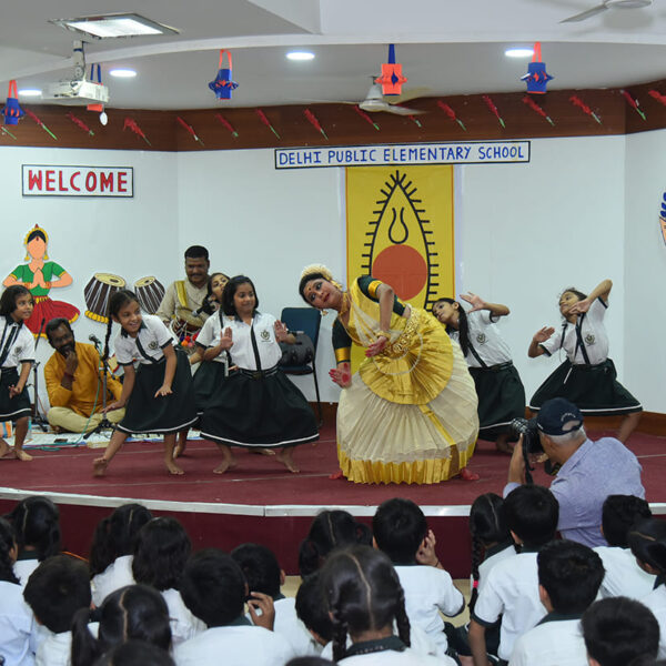 Mohiniattam Dance