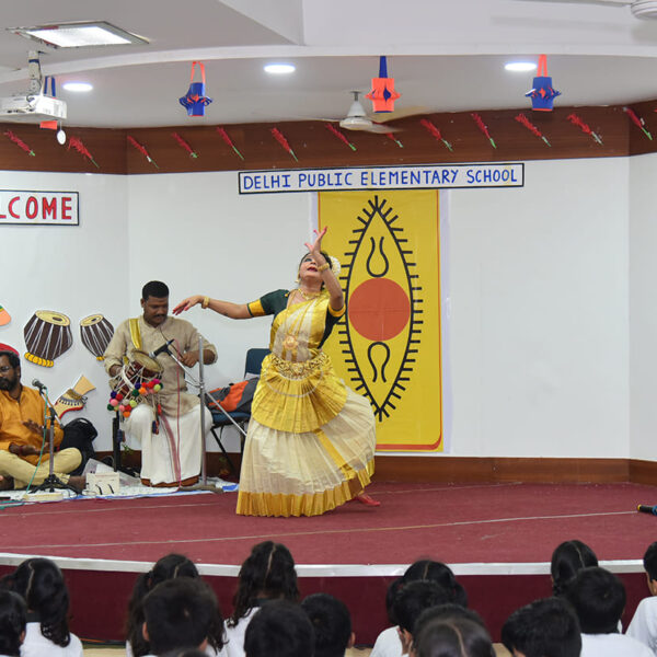 Mohiniattam Dance